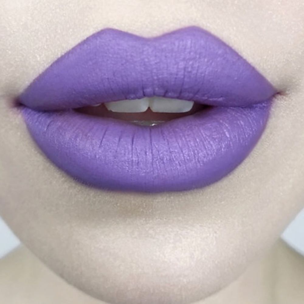 Kat Von D COVEN Studded Kiss Lipstick
